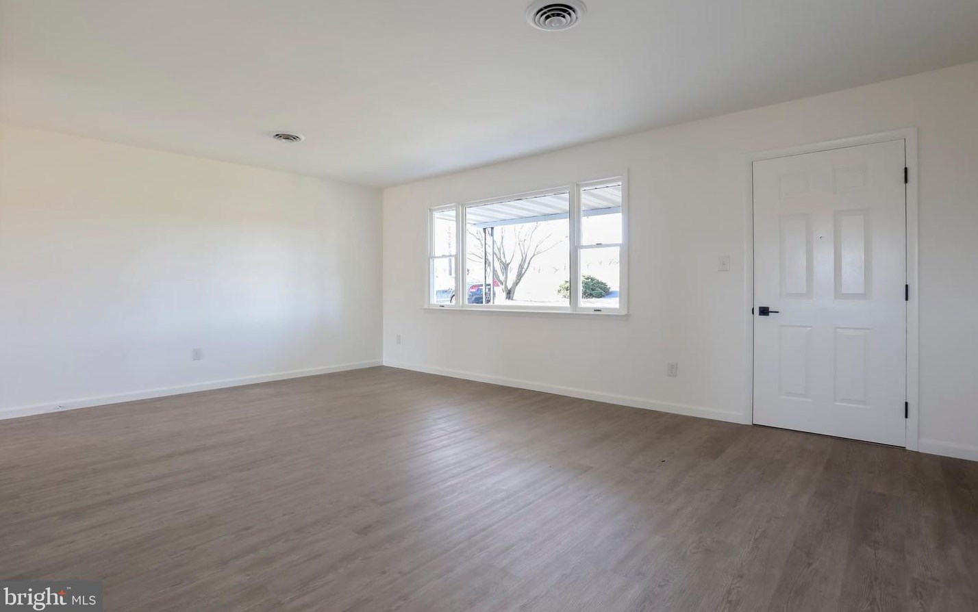 6456 Wayne Hwy, Roadside PA  17268-9622 exterior