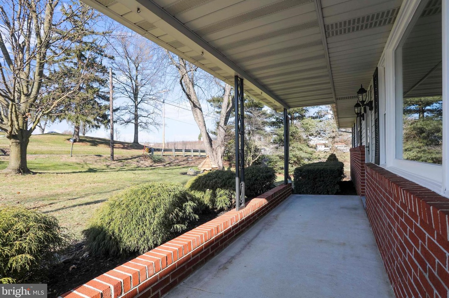 6456 Wayne Hwy, Roadside PA  17268-9622 exterior