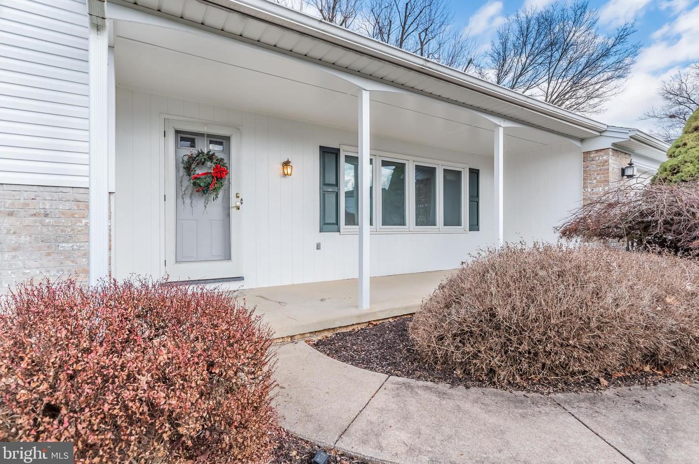 147 Harvest Ln, Chambersburg, PA 17202-4432