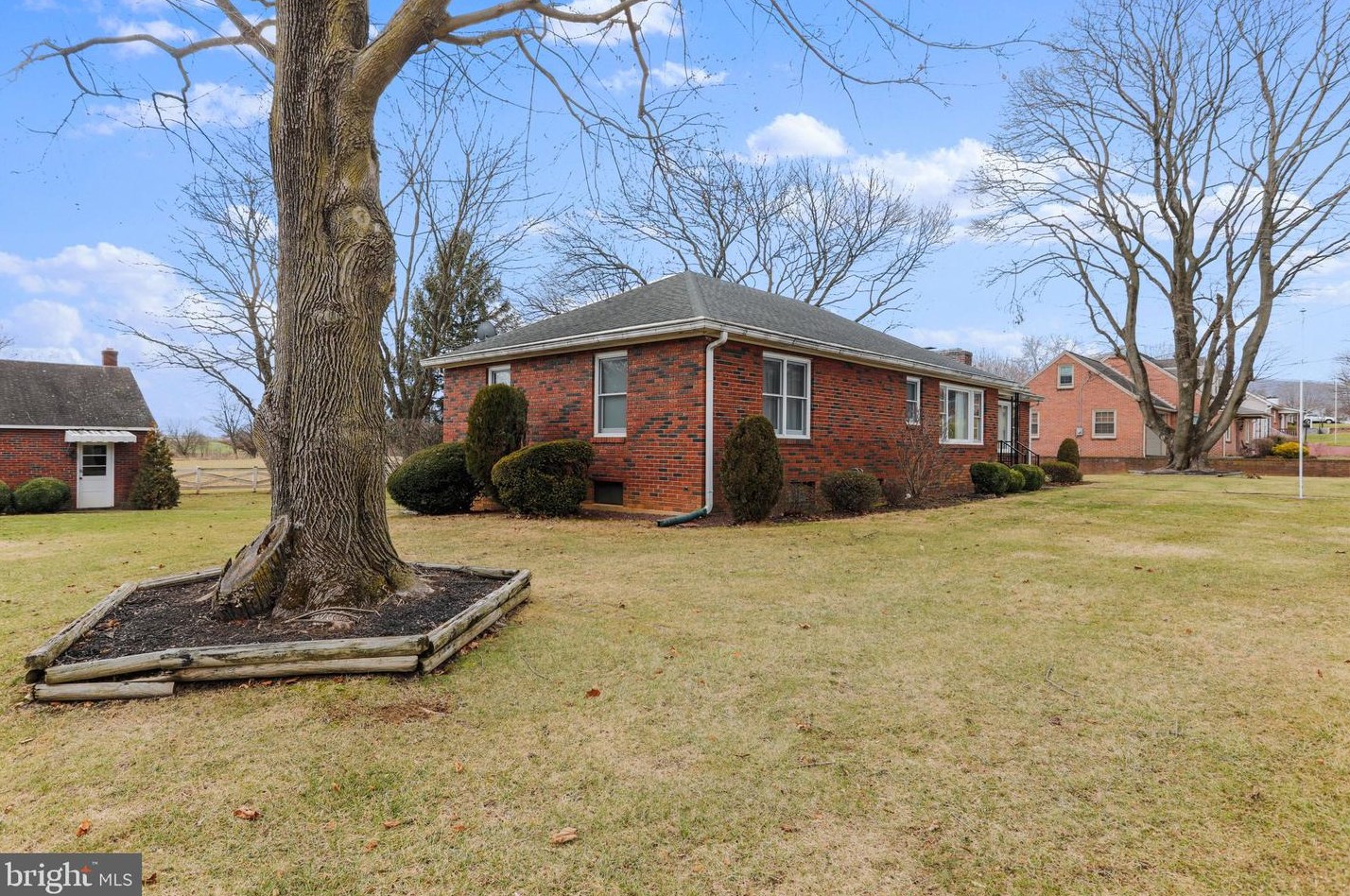 121 Johnstons Ln, Dickey, PA 17236-9467