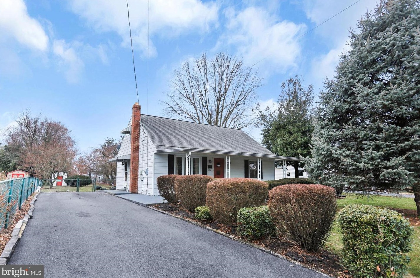 328 W Main St, Fayetteville, PA 17222