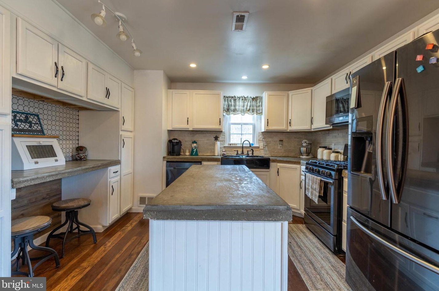 10 Fairview Ave, Dickey PA  17236-1402 exterior