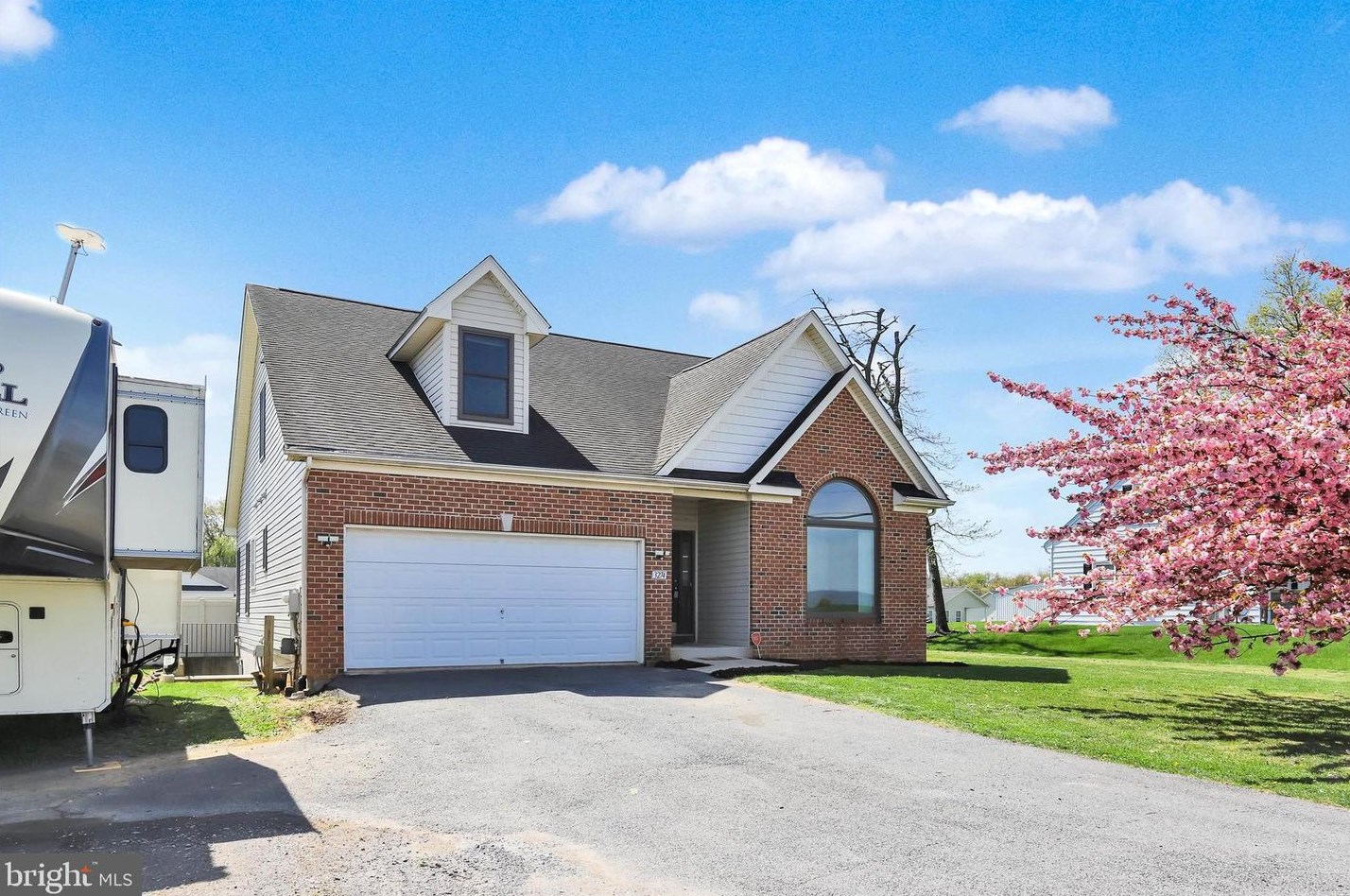 3274 Scotland Rd, Chambersburg, PA 17202