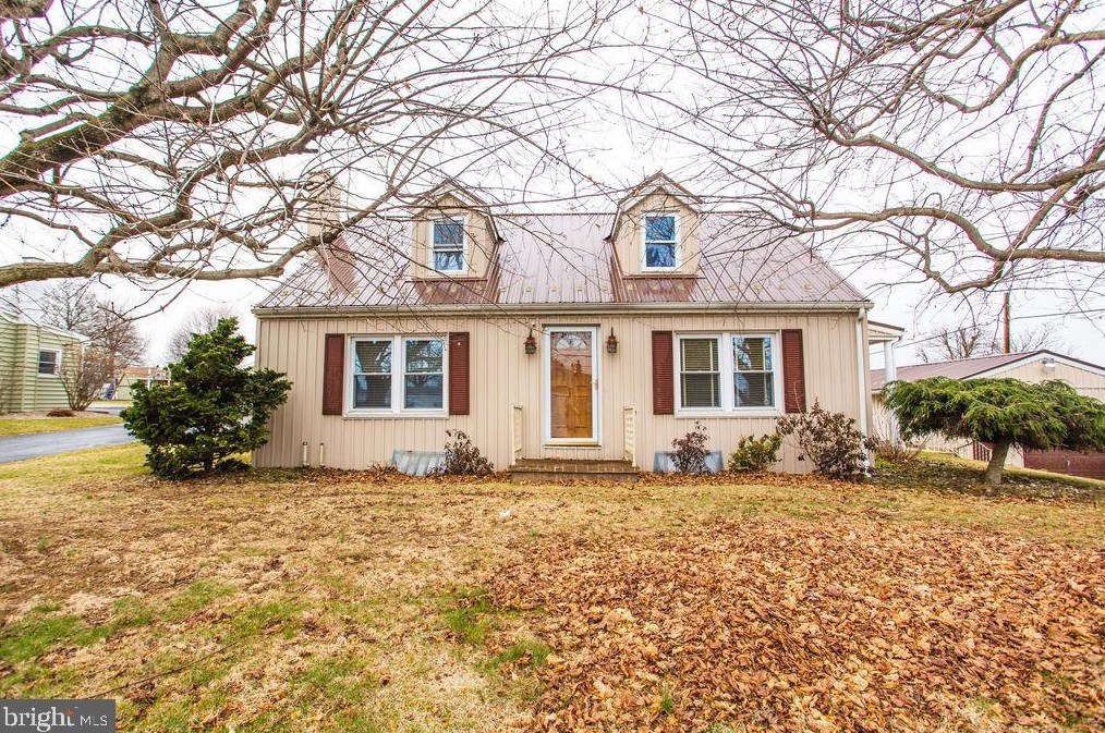 1827 Johnson Rd, Chambersburg, PA 17202-8631