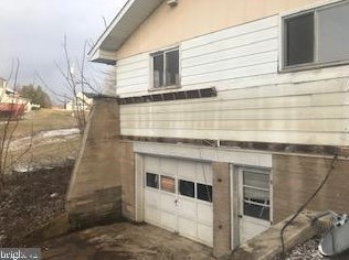 105 Black Rd, Dickey, PA 17236-1701