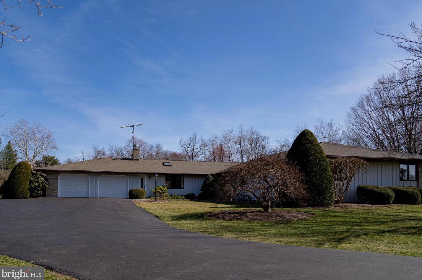 11300 Country Club Rd, Roadside, PA 17268-8008