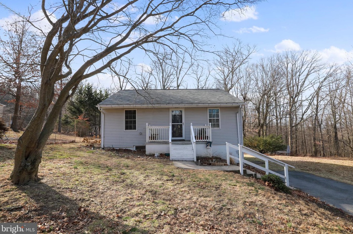 13068 Old Pen Mar Rd, Roadside, PA 17268