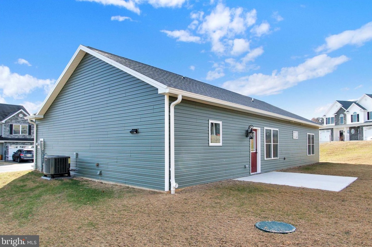 8804 Casper Dr, Roadside PA  17268-7949 exterior