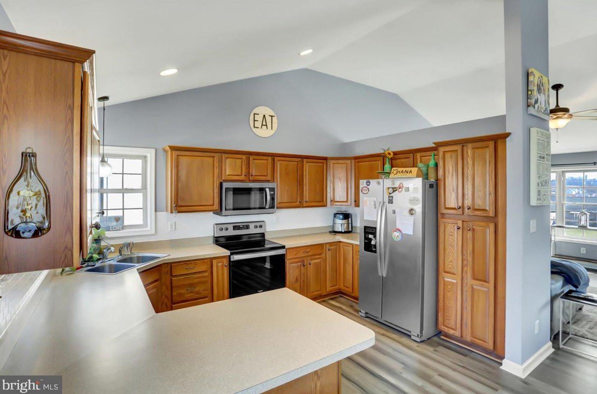 400 Frick Ave, Roadside PA  17268-1034 exterior