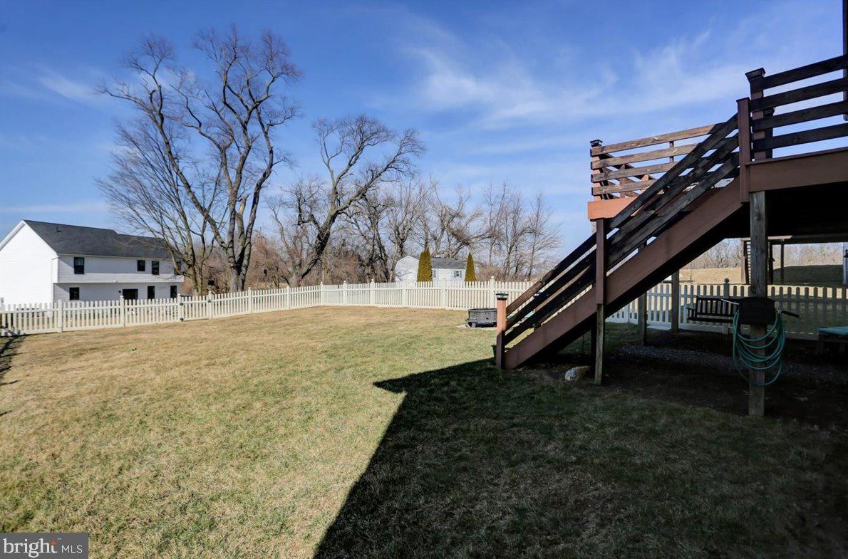 400 Frick Ave, Roadside PA  17268-1034 exterior