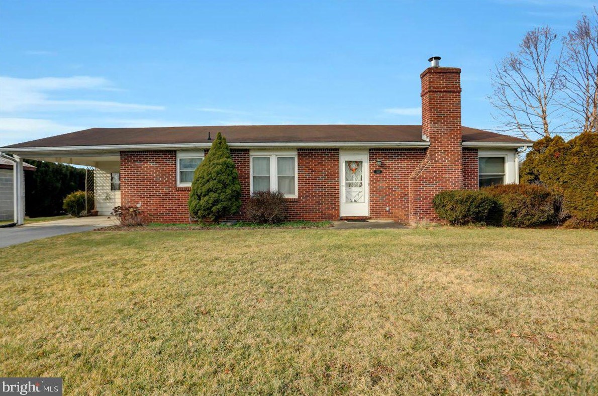 1323 Mainsville Rd, Lees Cross Roads, PA 17257