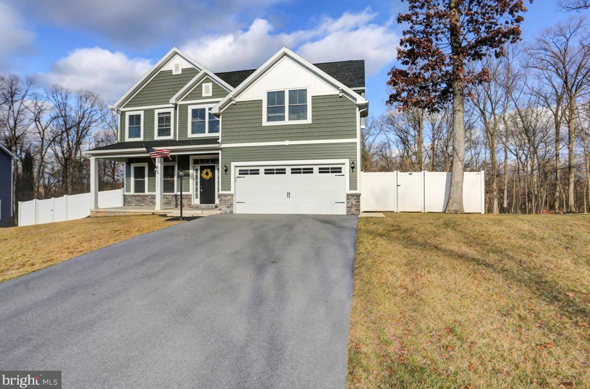 1760 Old Kiln Dr, Chambersburg, PA 17202