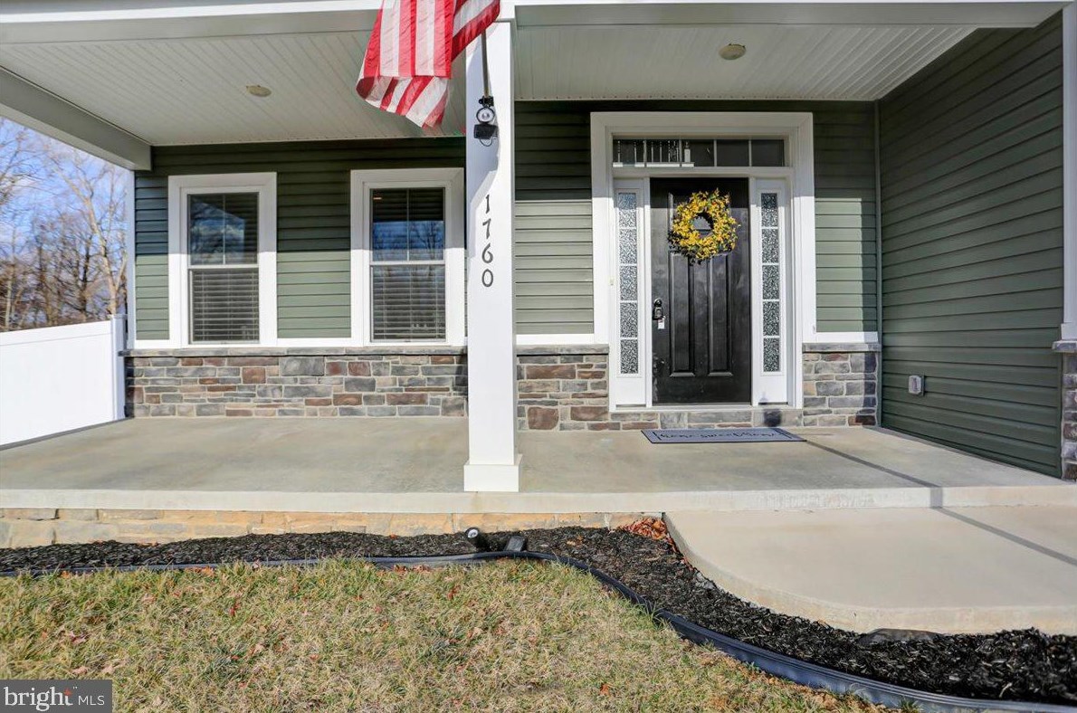 1760 Old Kiln Dr, Chambersburg PA  17202-9219 exterior