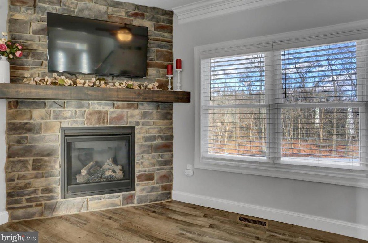 1760 Old Kiln Dr, Chambersburg PA  17202-9219 exterior