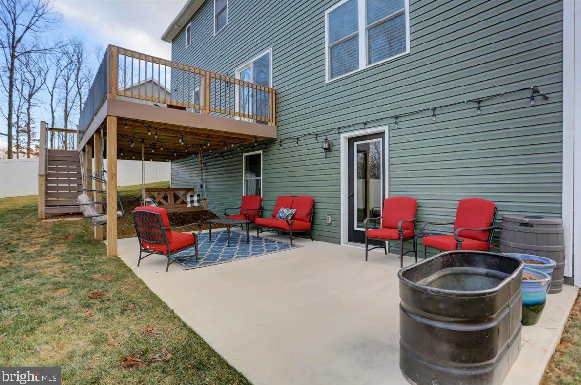 1760 Old Kiln Dr, Chambersburg PA  17202-9219 exterior