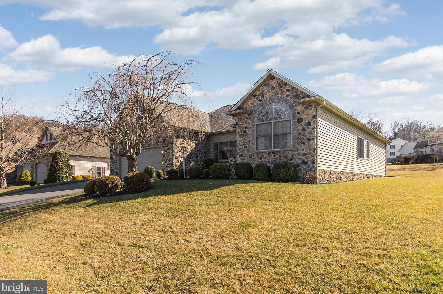11302 Greenridge Dr, Roadside PA  17268-8813 exterior