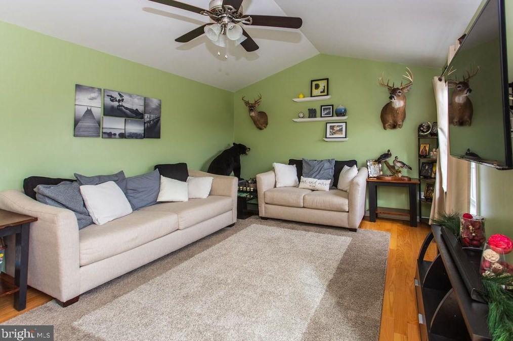 2442 Orion Dr, Chambersburg, PA 17202-7060