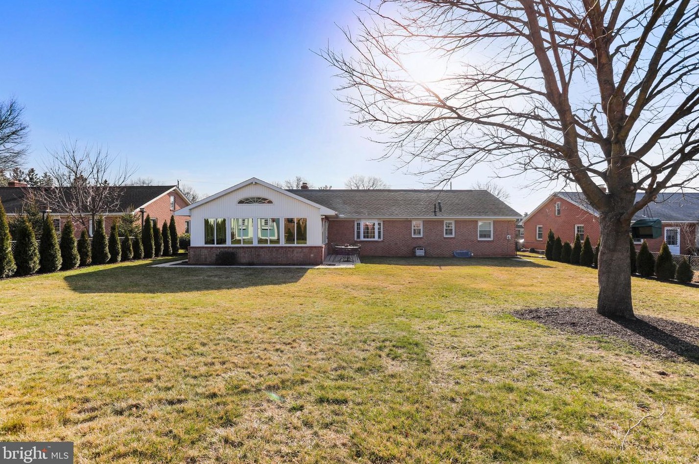 531 Mentzer Ave, Chambersburg PA  17201-1429 exterior