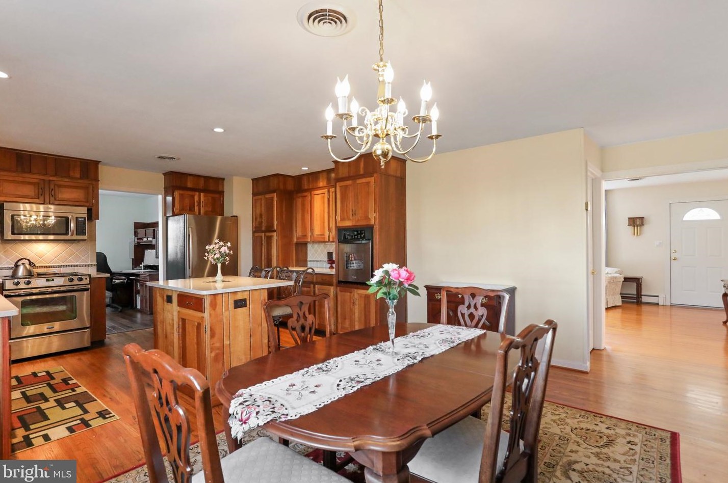 531 Mentzer Ave, Chambersburg PA  17201-1429 exterior