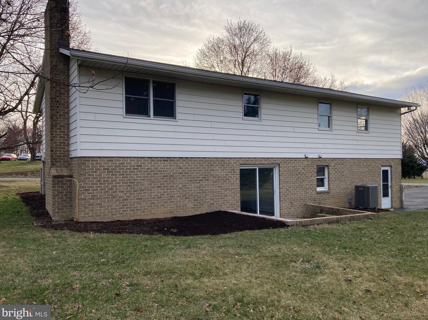 283 Kauffman St, Chambersburg, PA 17202-9244