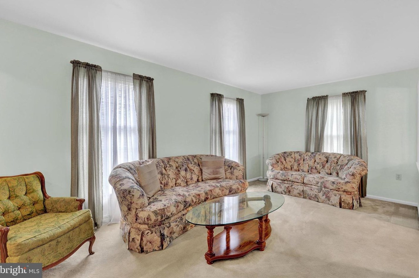 447 Larkspur Ln, Chambersburg, PA 17202-3147