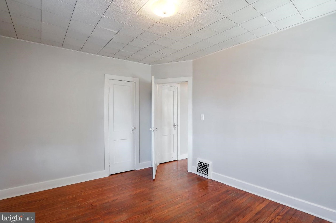 240 College Ave, Chambersburg PA  17201-1206 exterior