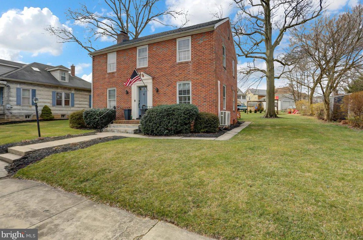 252 College Ave, Chambersburg, PA 17201-1206