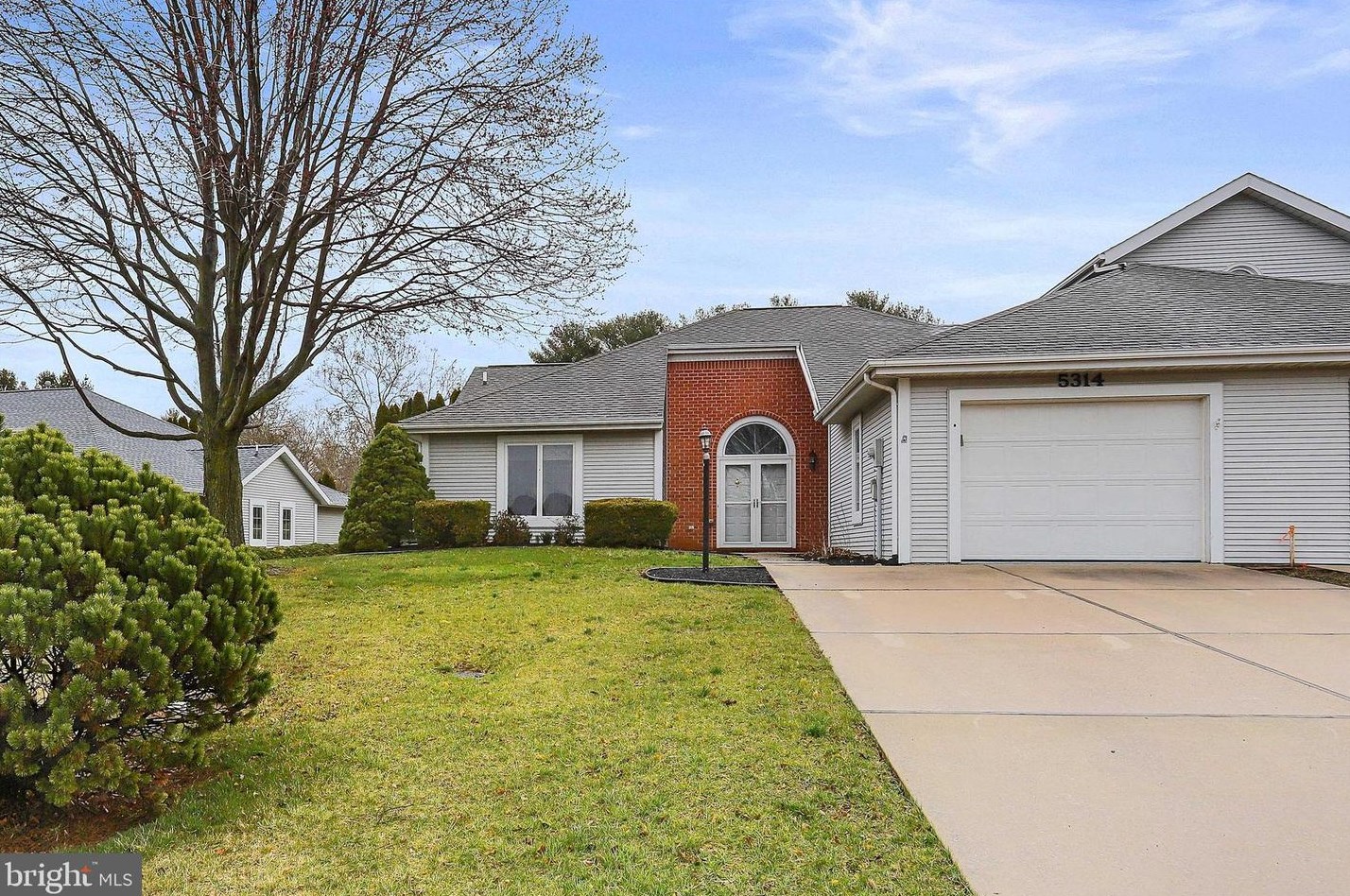 5314 Fairway Dr, Fayetteville, PA 17222-9230