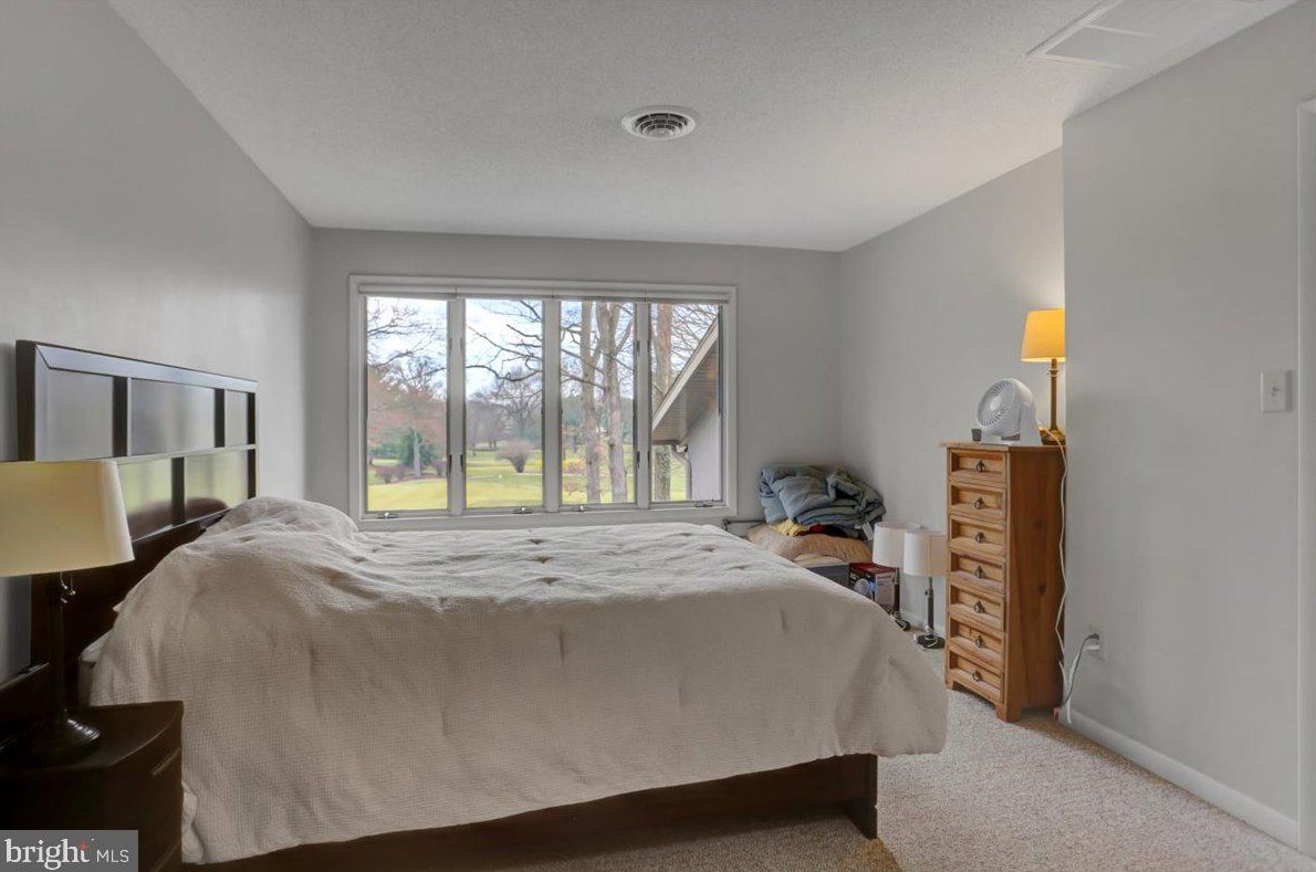 6566 Fairway Dr, Fayetteville PA  17222-9642 exterior