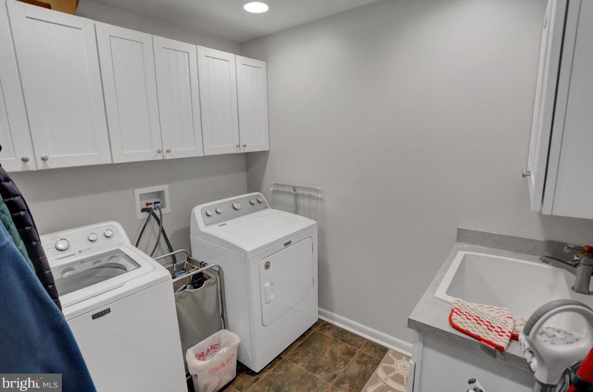 6566 Fairway Dr, Fayetteville PA  17222-9642 exterior