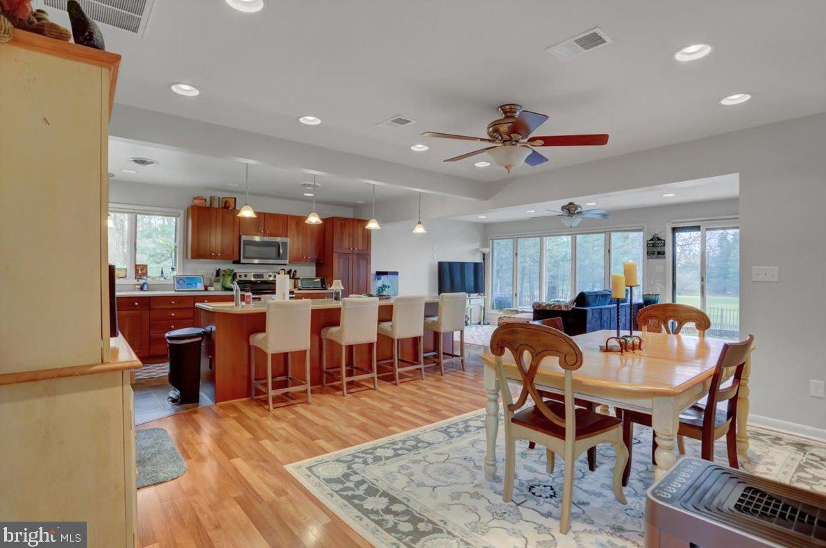 6566 Fairway Dr, Fayetteville PA  17222-9642 exterior