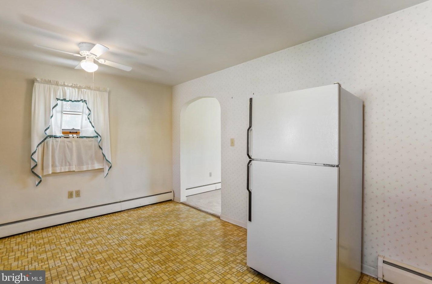 323 Commerce St, Roadside PA  17268-1101 exterior