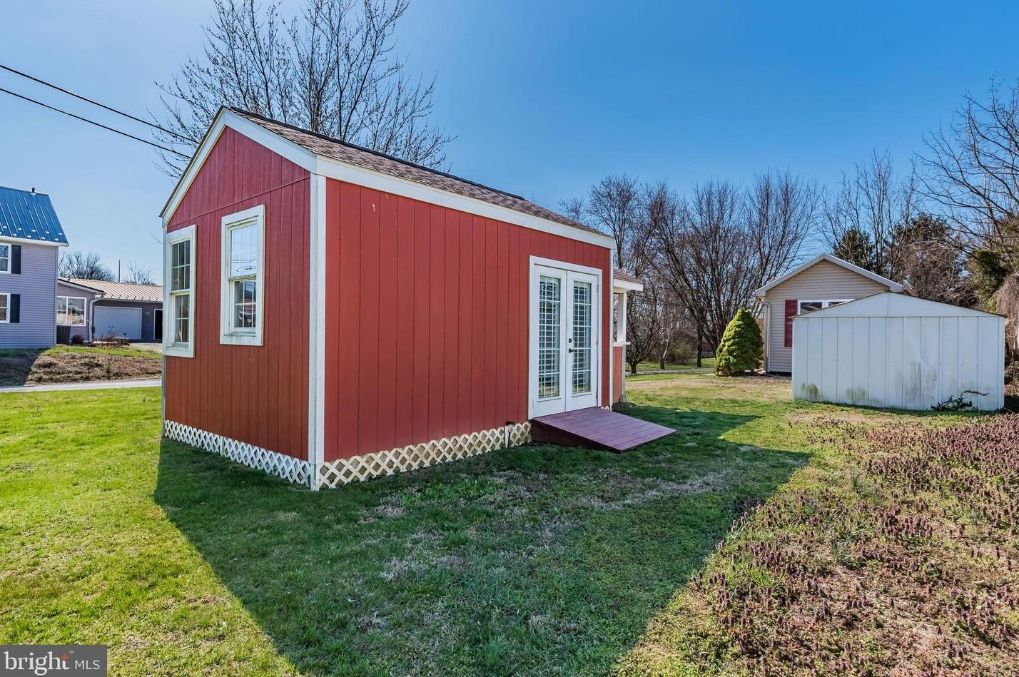 1778 Buchanan Trail E, Shady Grove, PA 17256