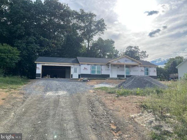 10125 Cardinal Dr, Orrstown, PA 17244