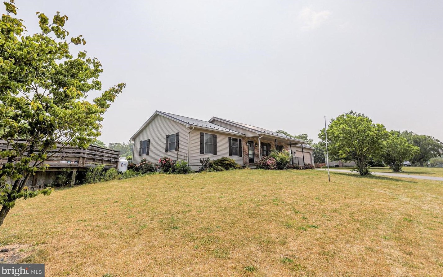 13602 Mockingbird Ln, Orrstown, PA 17244