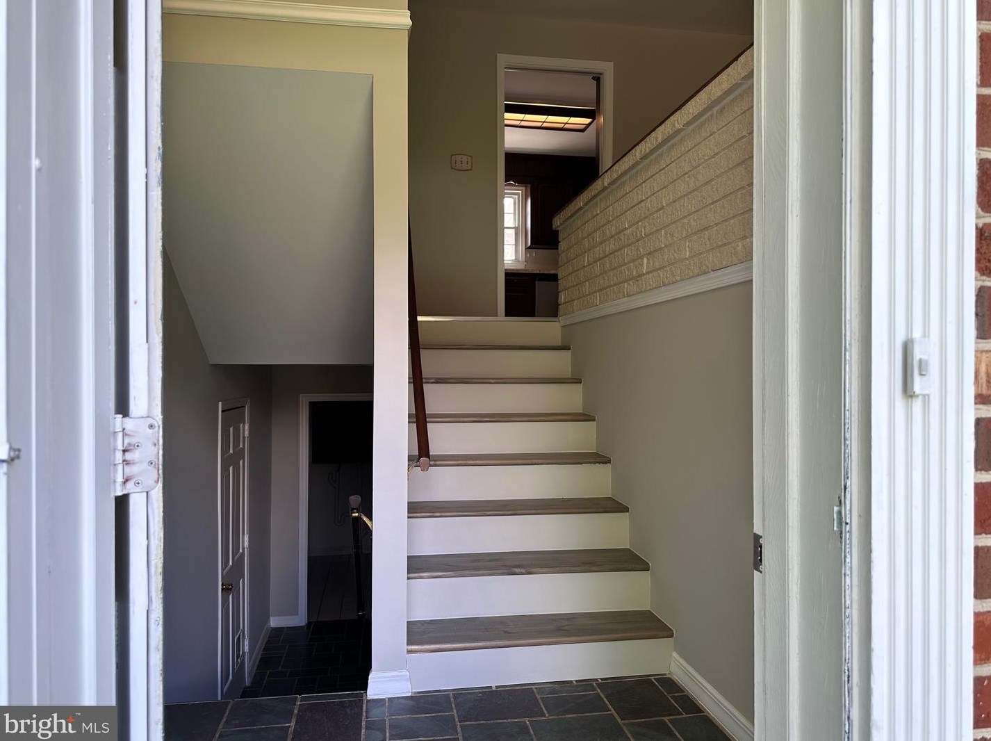 296 Kauffman St, Chambersburg, PA 17202-9244