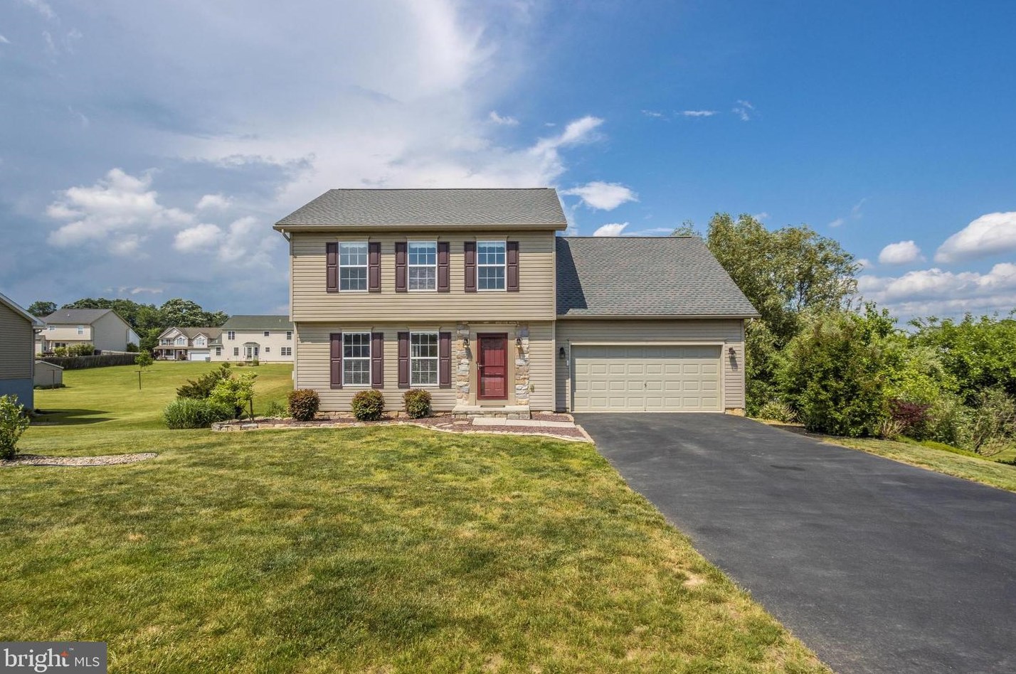 1803 Wood Duck Dr, Chambersburg, PA 17202-7632