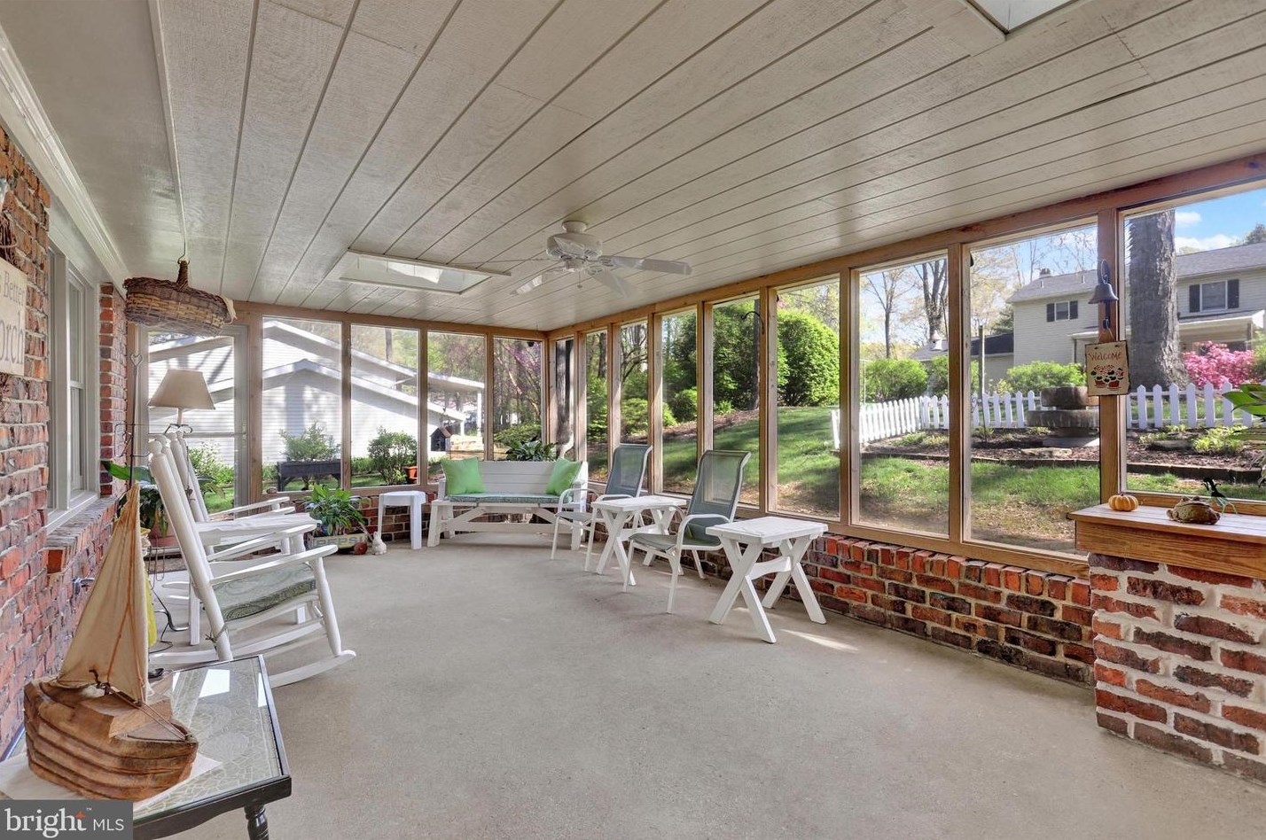 6445 Fairway Dr, Fayetteville PA  17222-9647 exterior