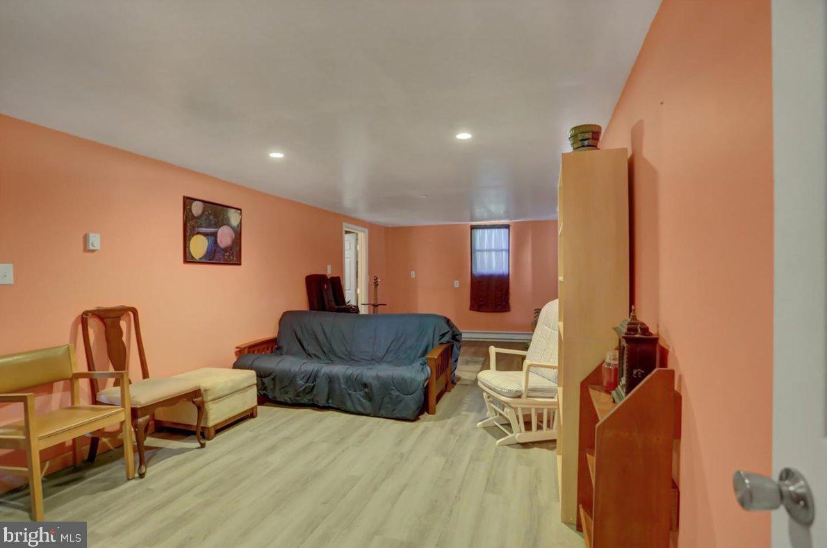 325 9th St, Roadside PA  17268-2125 exterior