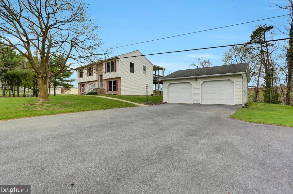 2223 Sollenberger Rd, Chambersburg, PA 17202-8004