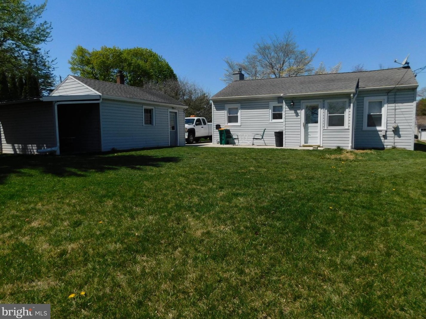 670 Stouffer Ave, Chambersburg, PA 17201