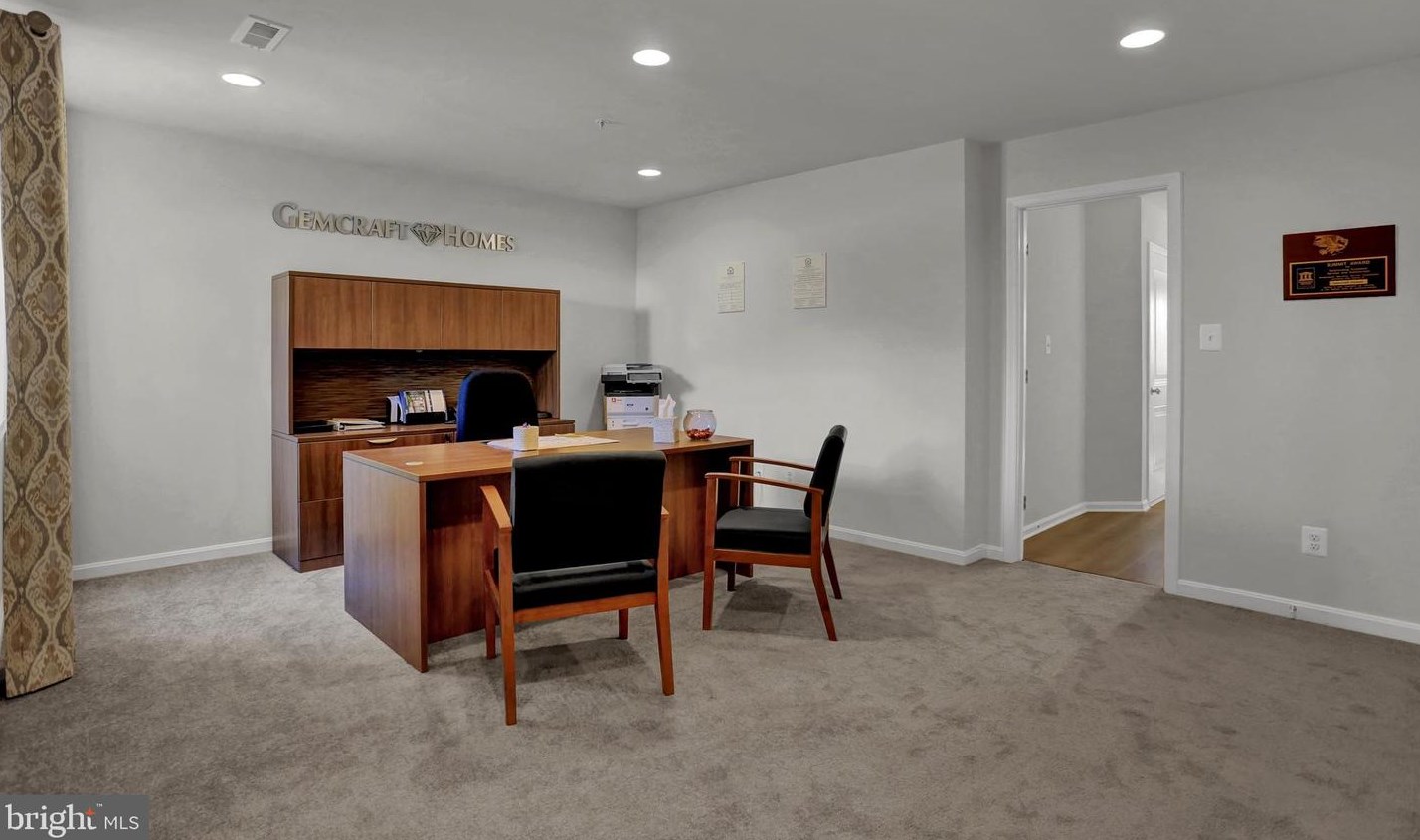 3383 Landmark Ct, Chambersburg PA  17201-7935 exterior