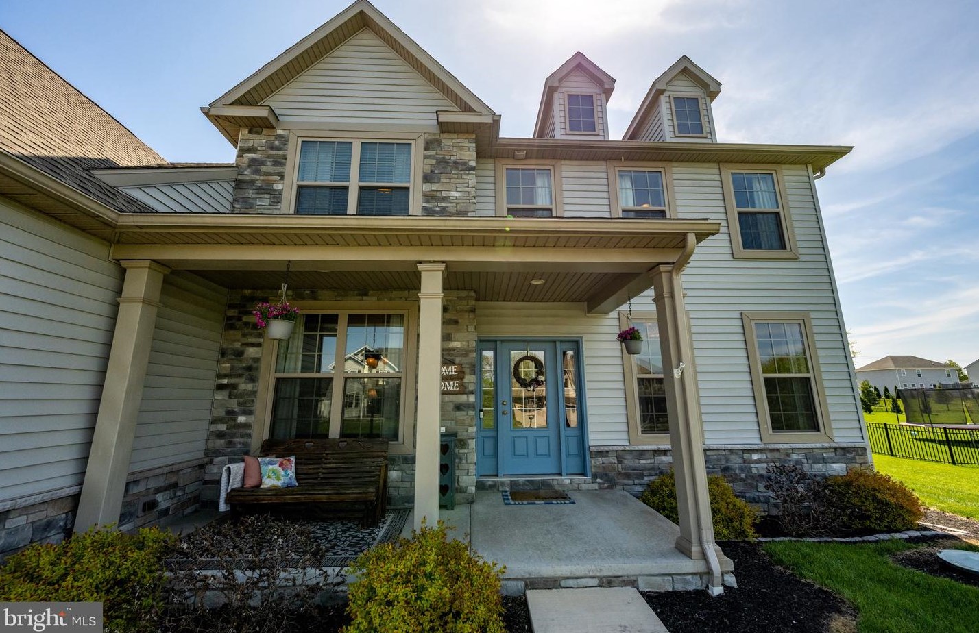 1564 Wind Flower Rd, Chambersburg, PA 17202