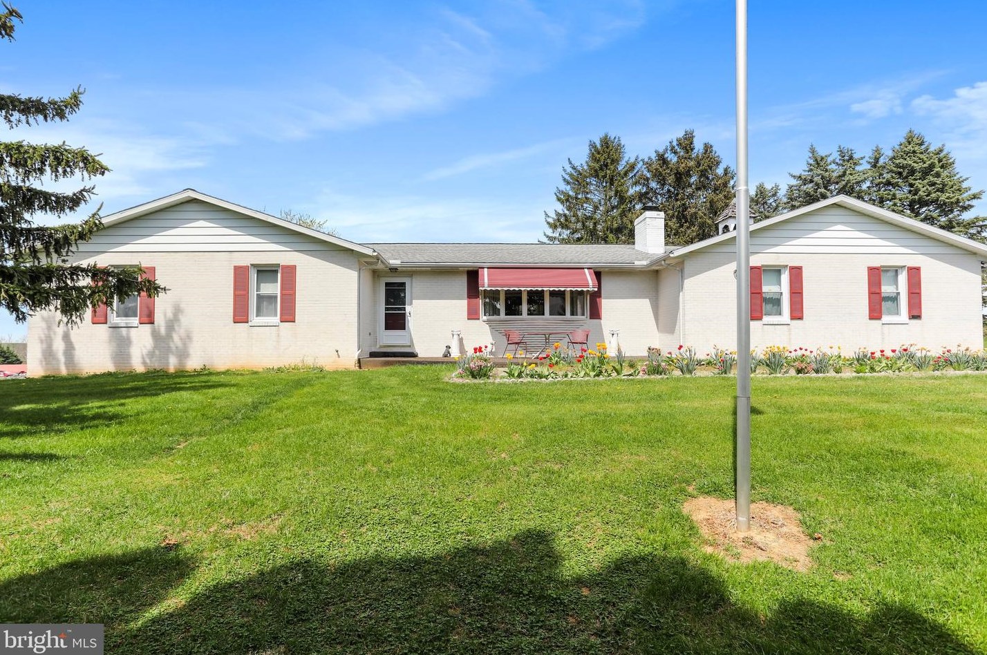 7978 Tomstown Rd, Roadside, PA 17268-8917