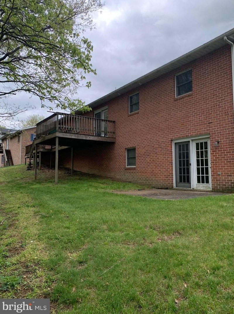 1619 Elizabeth Dr, Chambersburg, PA 17202-9572