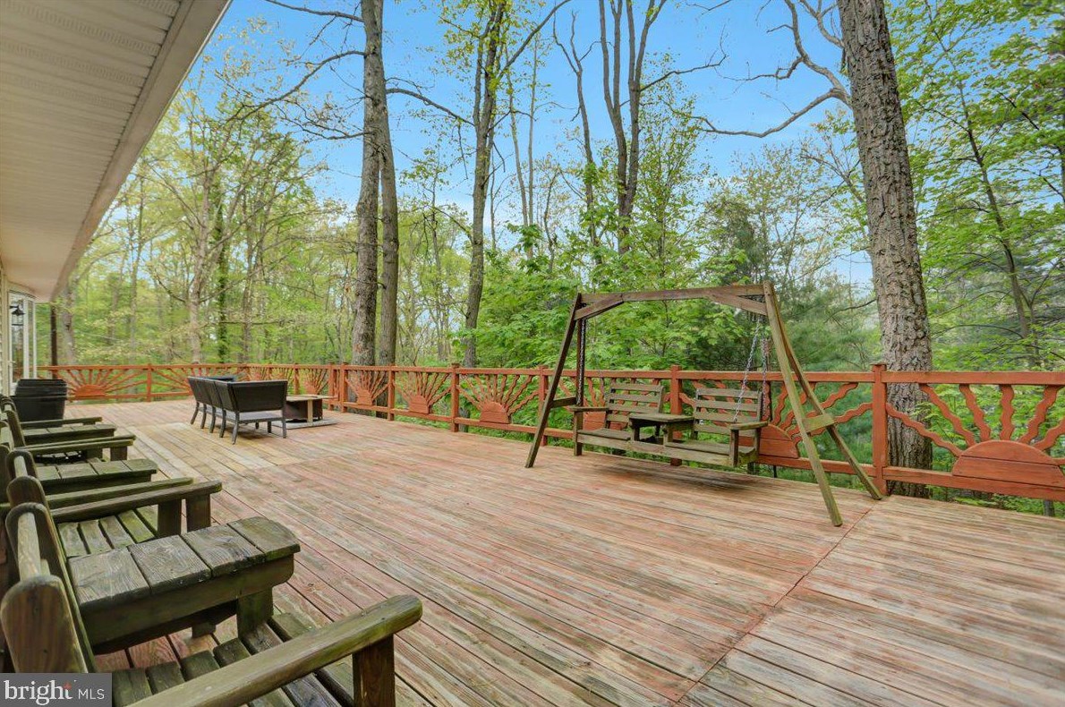 8178 Lincoln Way, Fayetteville, PA 17222-9587