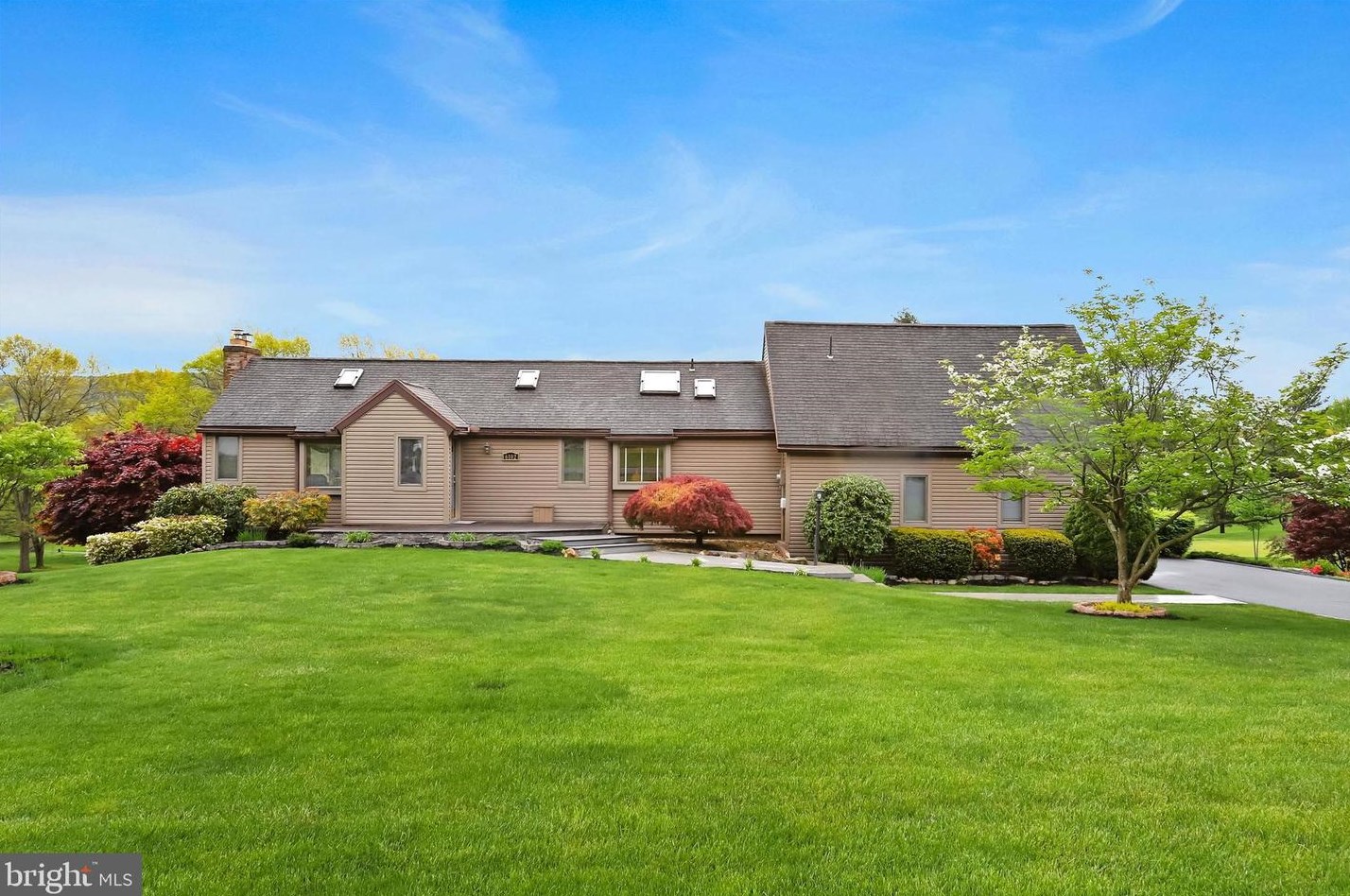 6102 Fairway Dr, Fayetteville PA  17222-9651 exterior