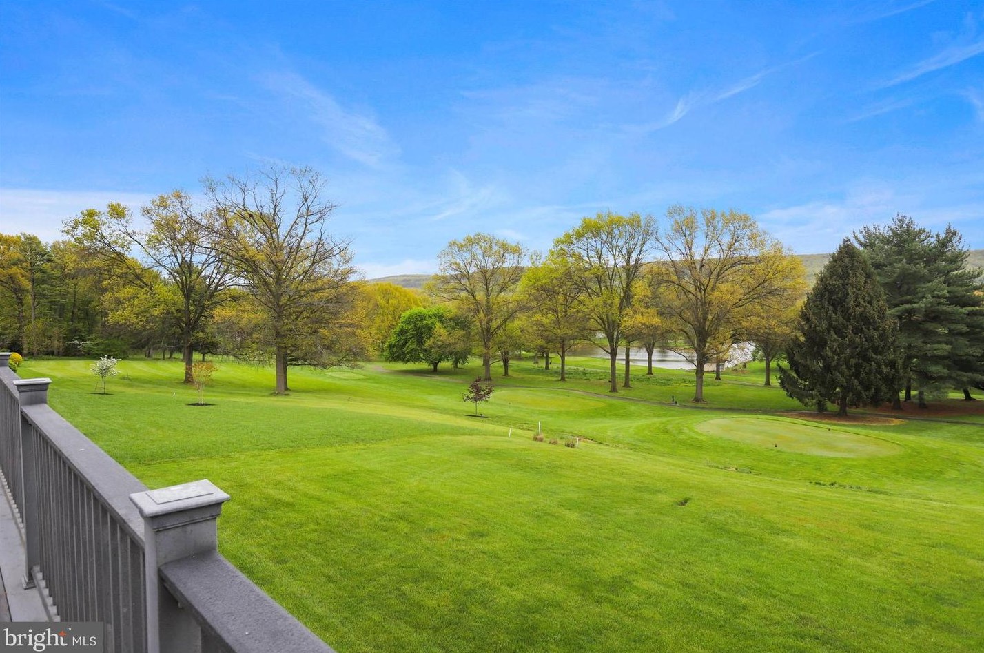 6102 Fairway Dr, Fayetteville PA  17222-9651 exterior