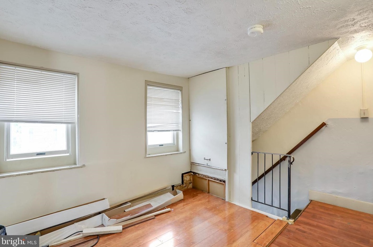 157 4 St, Chambersburg PA  17201-3616 exterior