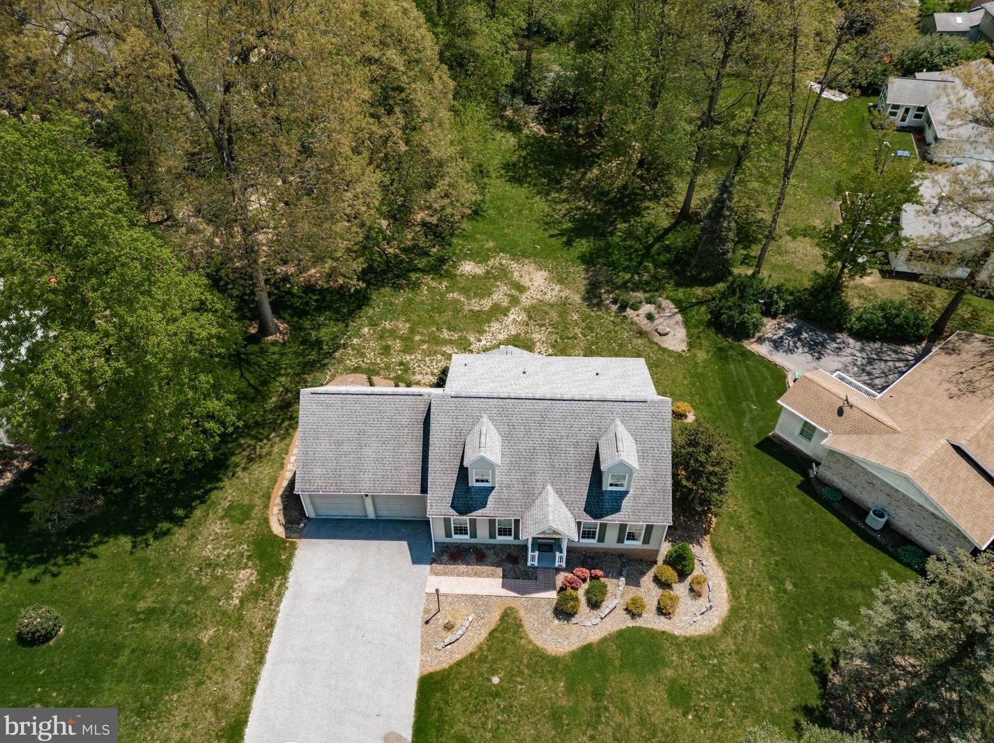 6106 Greenbriar Ln, Fayetteville PA  17222-9676 exterior